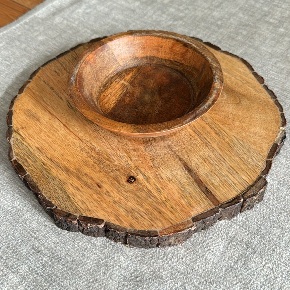 Wood - Picture 3 of 3